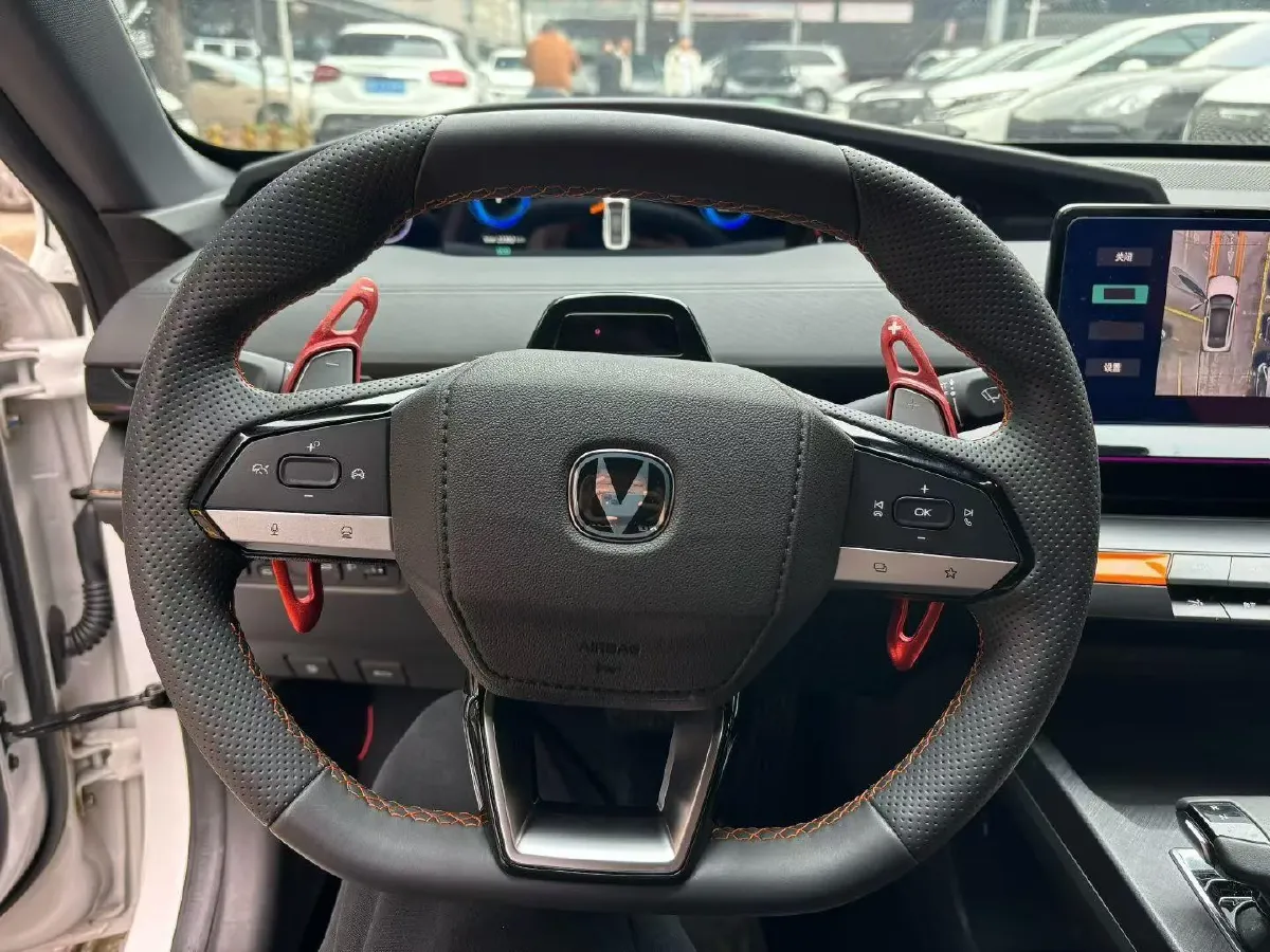 2022 ChangAn UNI-V 1.5T 188HP L4 7DCT,autocango,china used car exporter,china ev exporter,chinese used car exporter,chinese used ev exporter