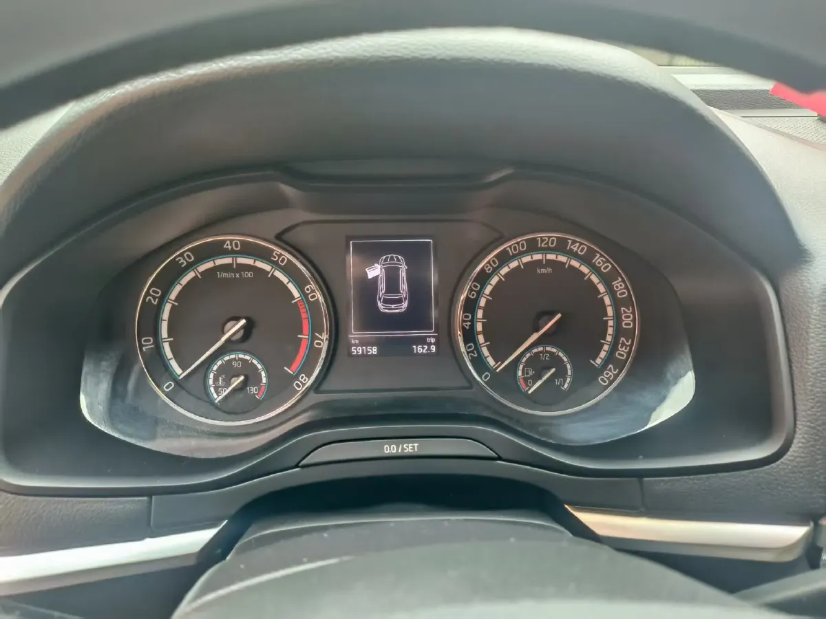 2020 Skoda Karoq 1.4T 150HP L4 7DCT,autocango,china used car exporter,china ev exporter,chinese used car exporter,chinese used ev exporter