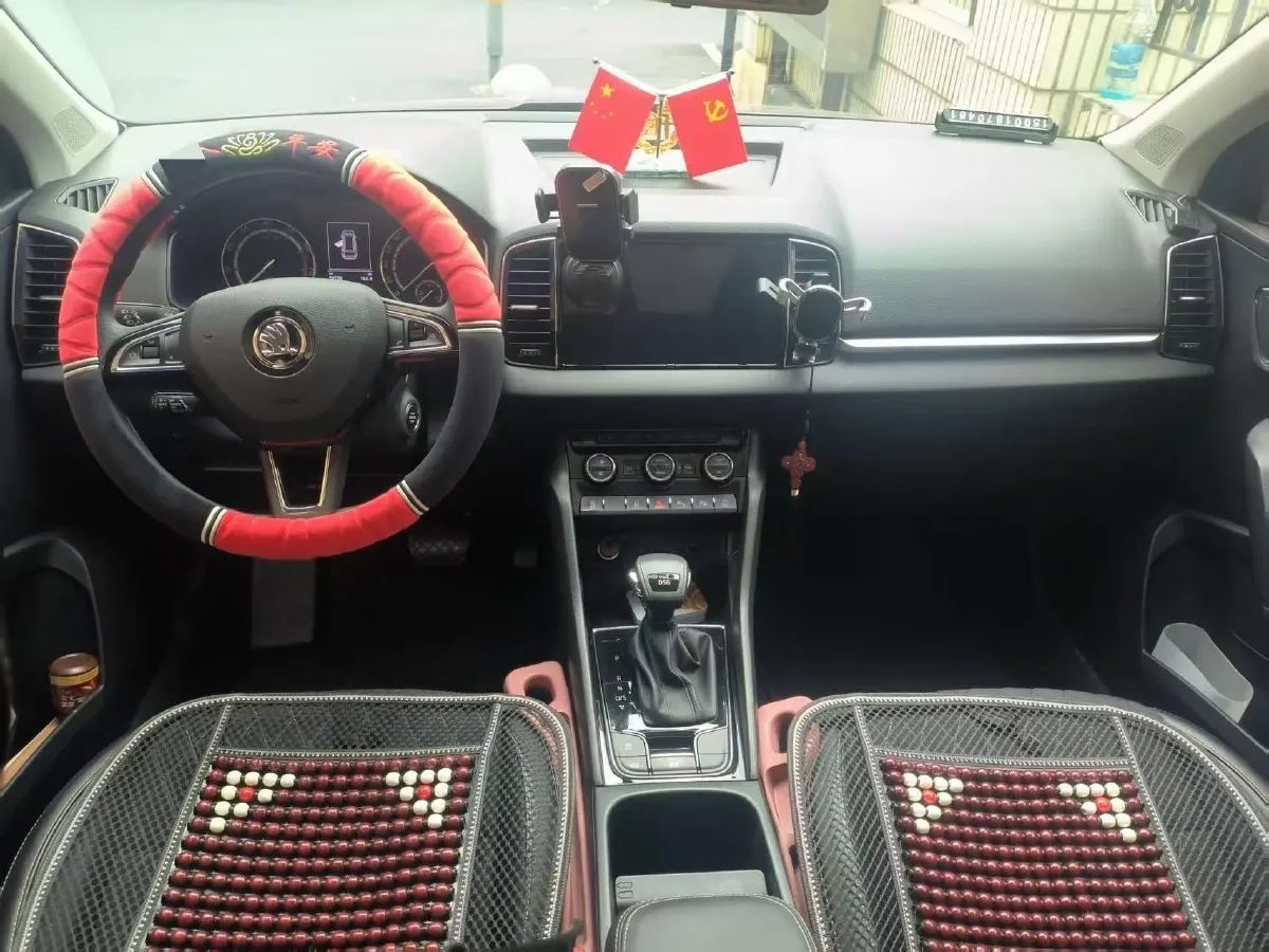 2020 Skoda Karoq 1.4T 150HP L4 7DCT,autocango,china used car exporter,china ev exporter,chinese used car exporter,chinese used ev exporter