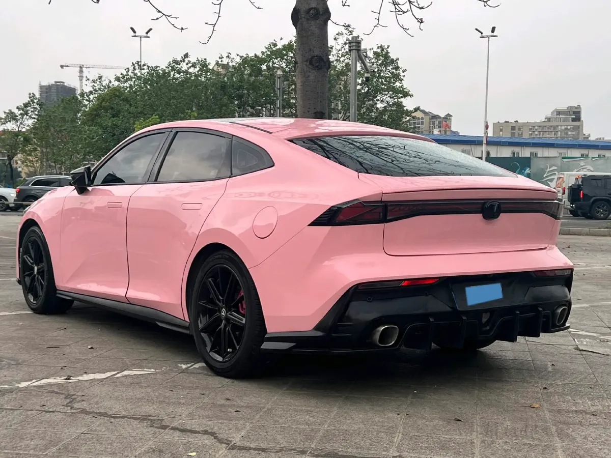 2022 ChangAn UNI-V 1.5T 188HP L4 7DCT,autocango,china used car exporter,china ev exporter,chinese used car exporter,chinese used ev exporter