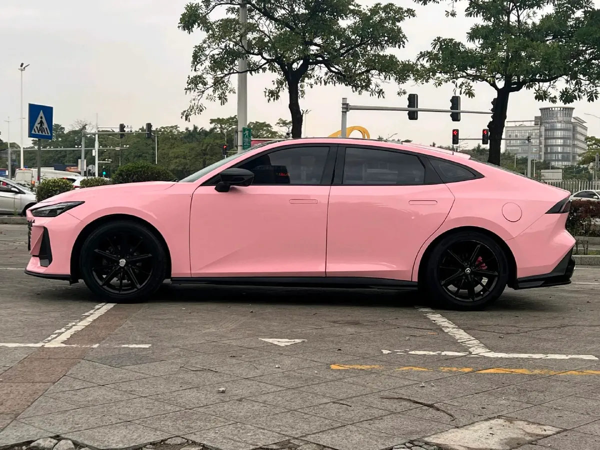 2022 ChangAn UNI-V 1.5T 188HP L4 7DCT,autocango,china used car exporter,china ev exporter,chinese used car exporter,chinese used ev exporter