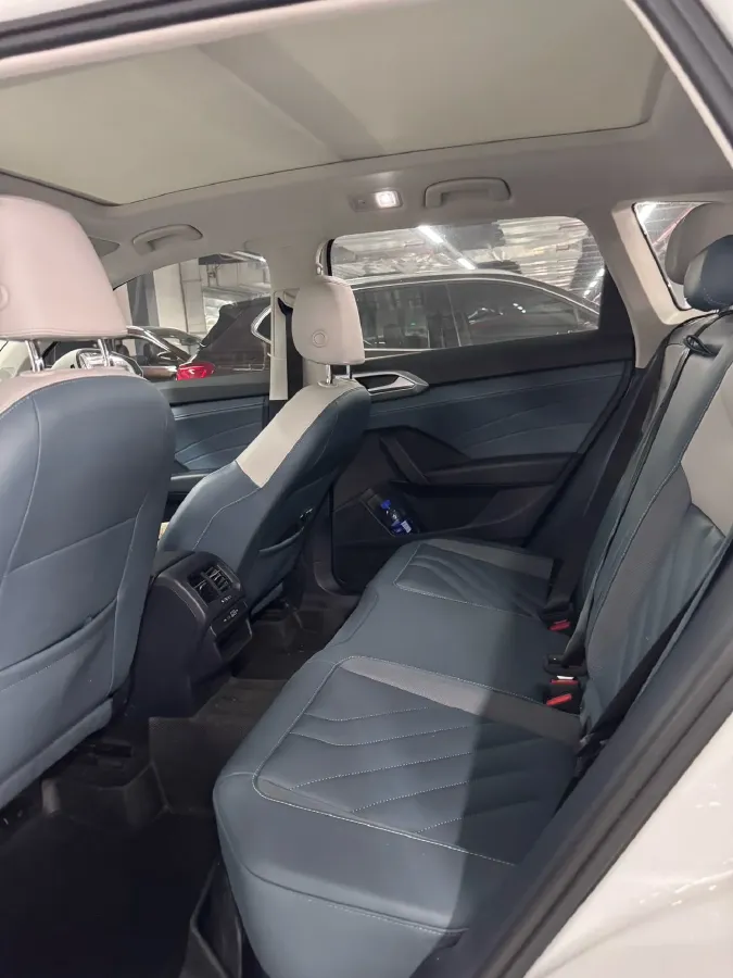 2023 Volkswagen Tharu 1.5T 160HP L4 7DCT,autocango,china used car exporter,china ev exporter,chinese used car exporter,chinese used ev exporter