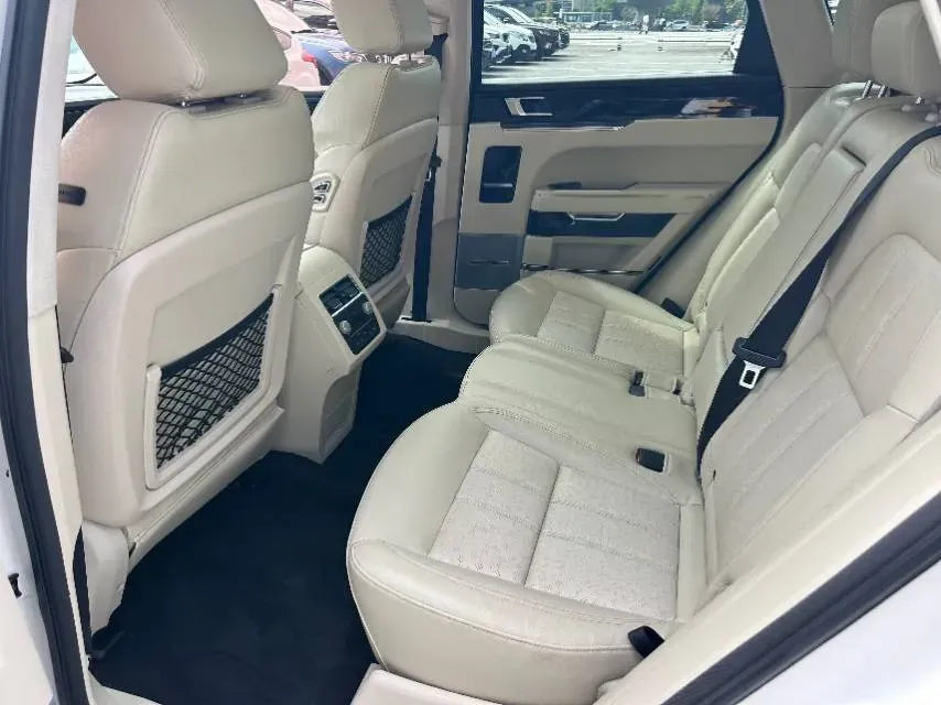 2017 Zotye T700 1.8T 177HP L4 6DCT,autocango,china used car exporter,china ev exporter,chinese used car exporter,chinese used ev exporter