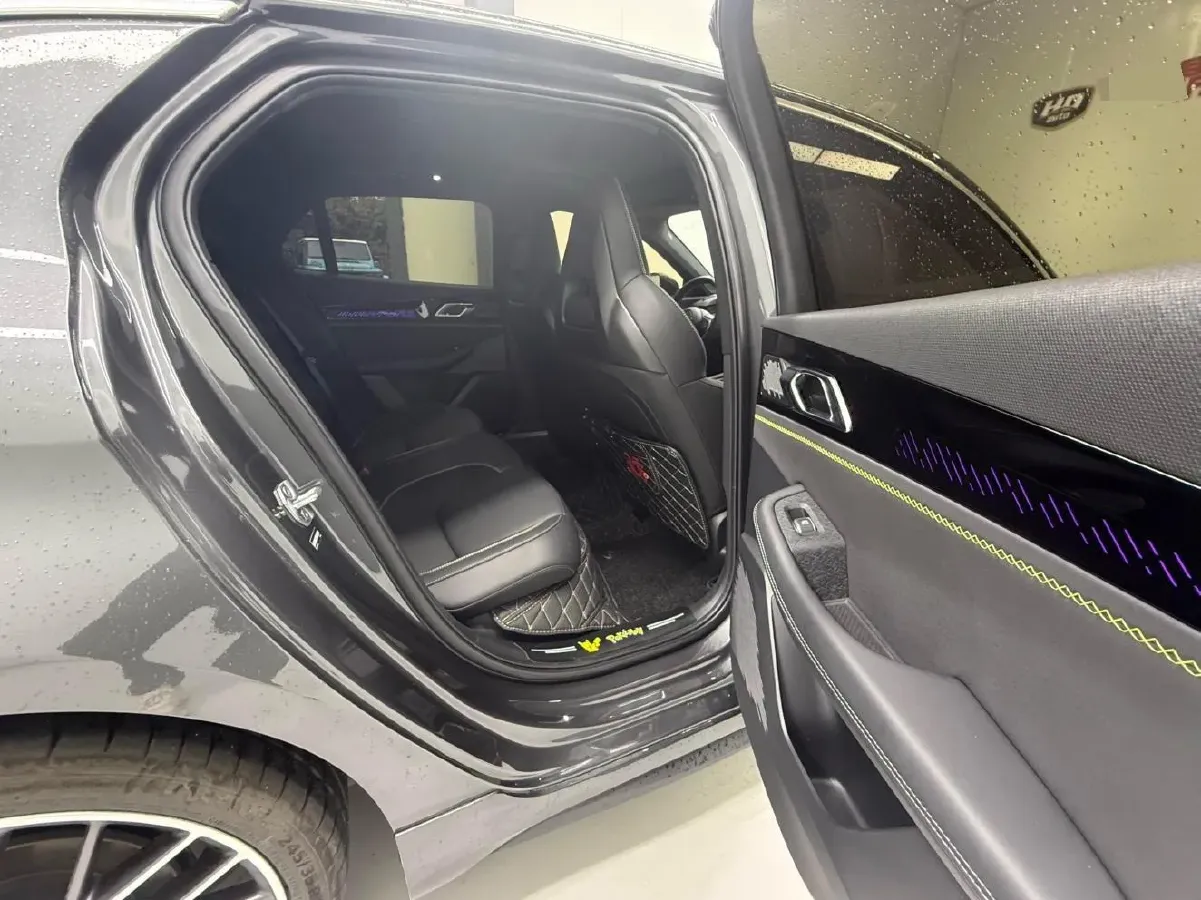 2023 LYNK&CO 03 2.0T 254HP L4 7DCT,autocango,china used car exporter,china ev exporter,chinese used car exporter,chinese used ev exporter