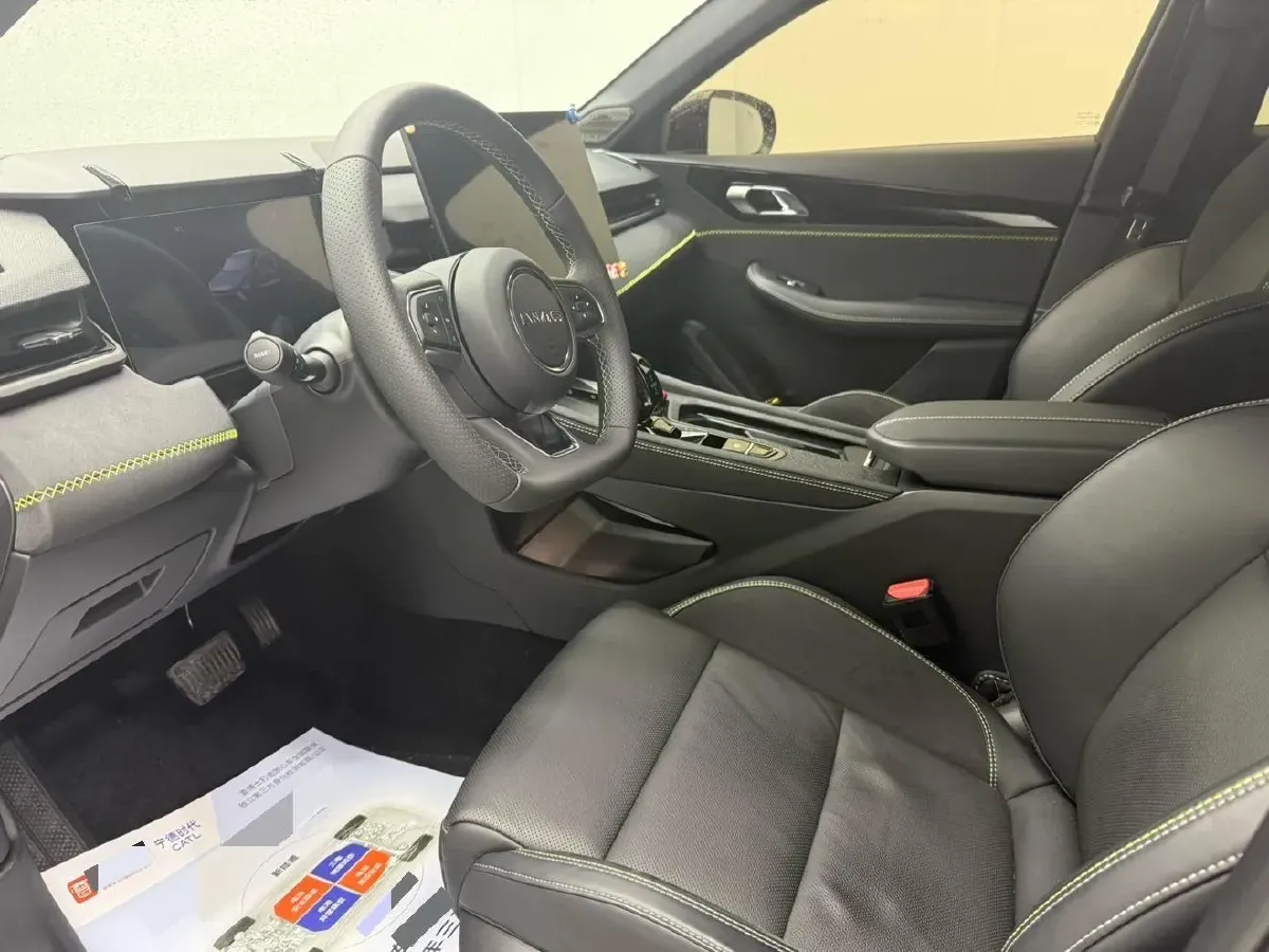 2023 LYNK&CO 03 2.0T 254HP L4 7DCT,autocango,china used car exporter,china ev exporter,chinese used car exporter,chinese used ev exporter