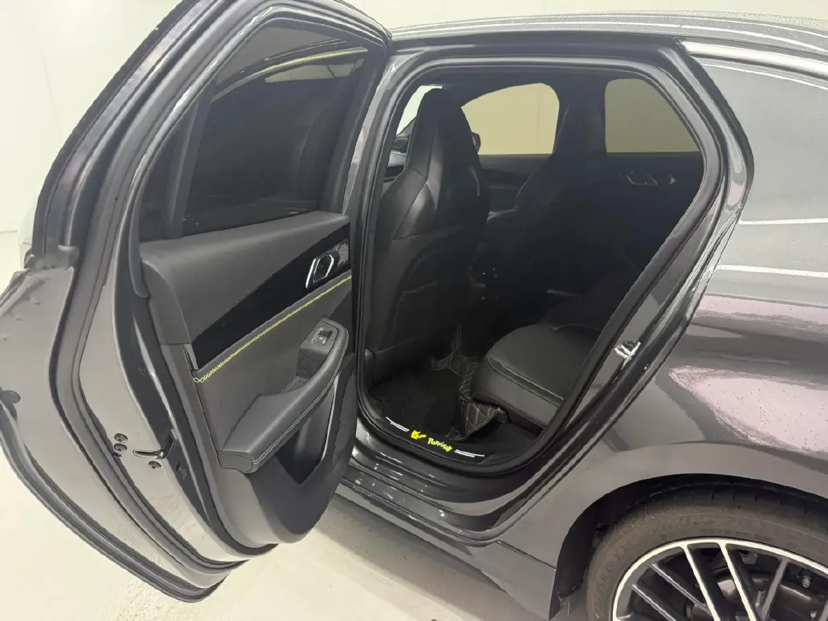 2023 LYNK&CO 03 2.0T 254HP L4 7DCT,autocango,china used car exporter,china ev exporter,chinese used car exporter,chinese used ev exporter