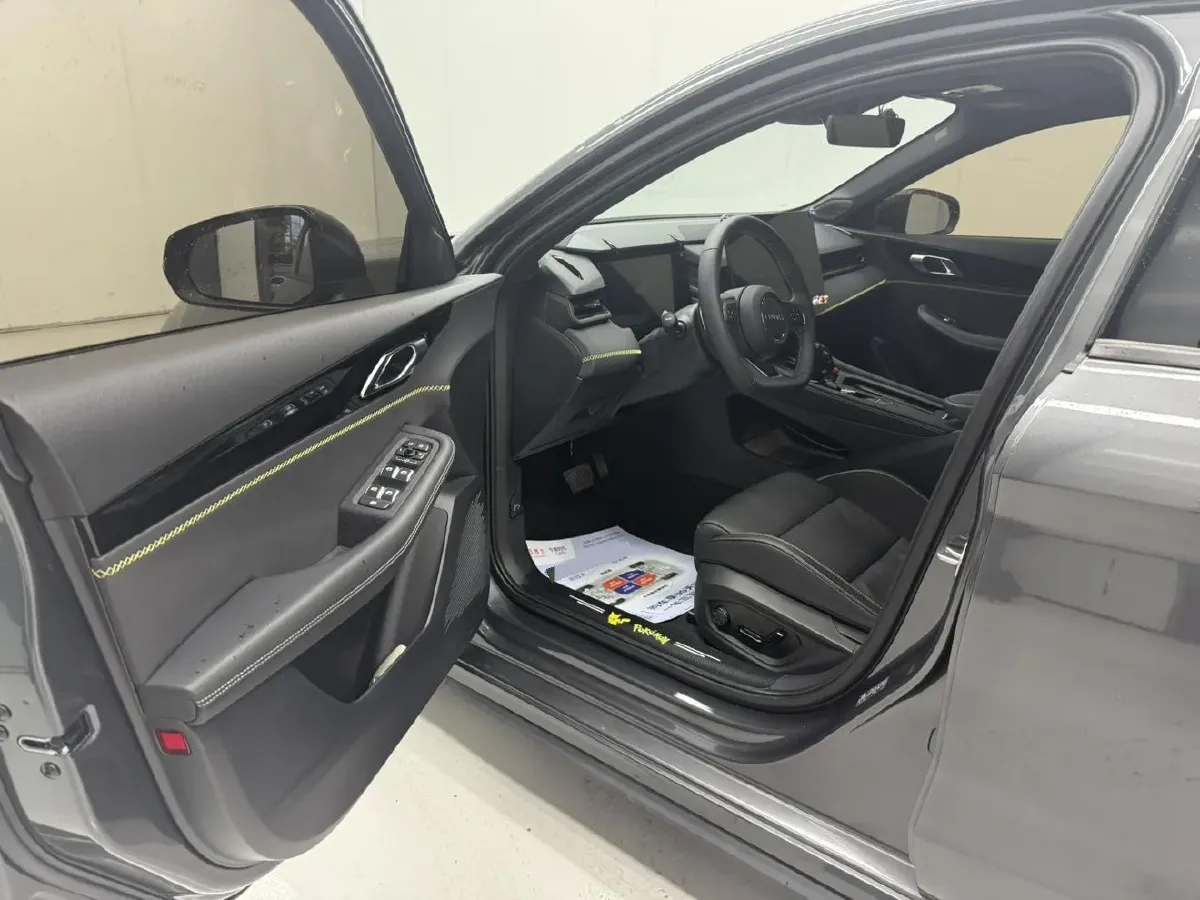 2023 LYNK&CO 03 2.0T 254HP L4 7DCT,autocango,china used car exporter,china ev exporter,chinese used car exporter,chinese used ev exporter