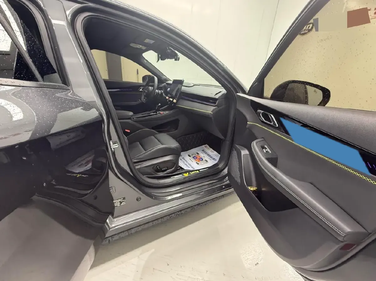 2023 LYNK&CO 03 2.0T 254HP L4 7DCT,autocango,china used car exporter,china ev exporter,chinese used car exporter,chinese used ev exporter