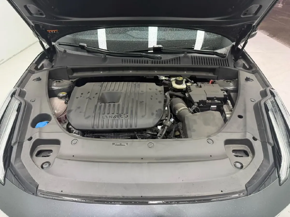 2023 LYNK&CO 03 2.0T 254HP L4 7DCT,autocango,china used car exporter,china ev exporter,chinese used car exporter,chinese used ev exporter