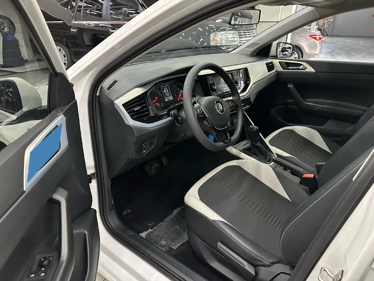 2019 Volkswagen Polo 1.5L 113HP L4 6AT,autocango,china used car exporter,china ev exporter,chinese used car exporter,chinese used ev exporter