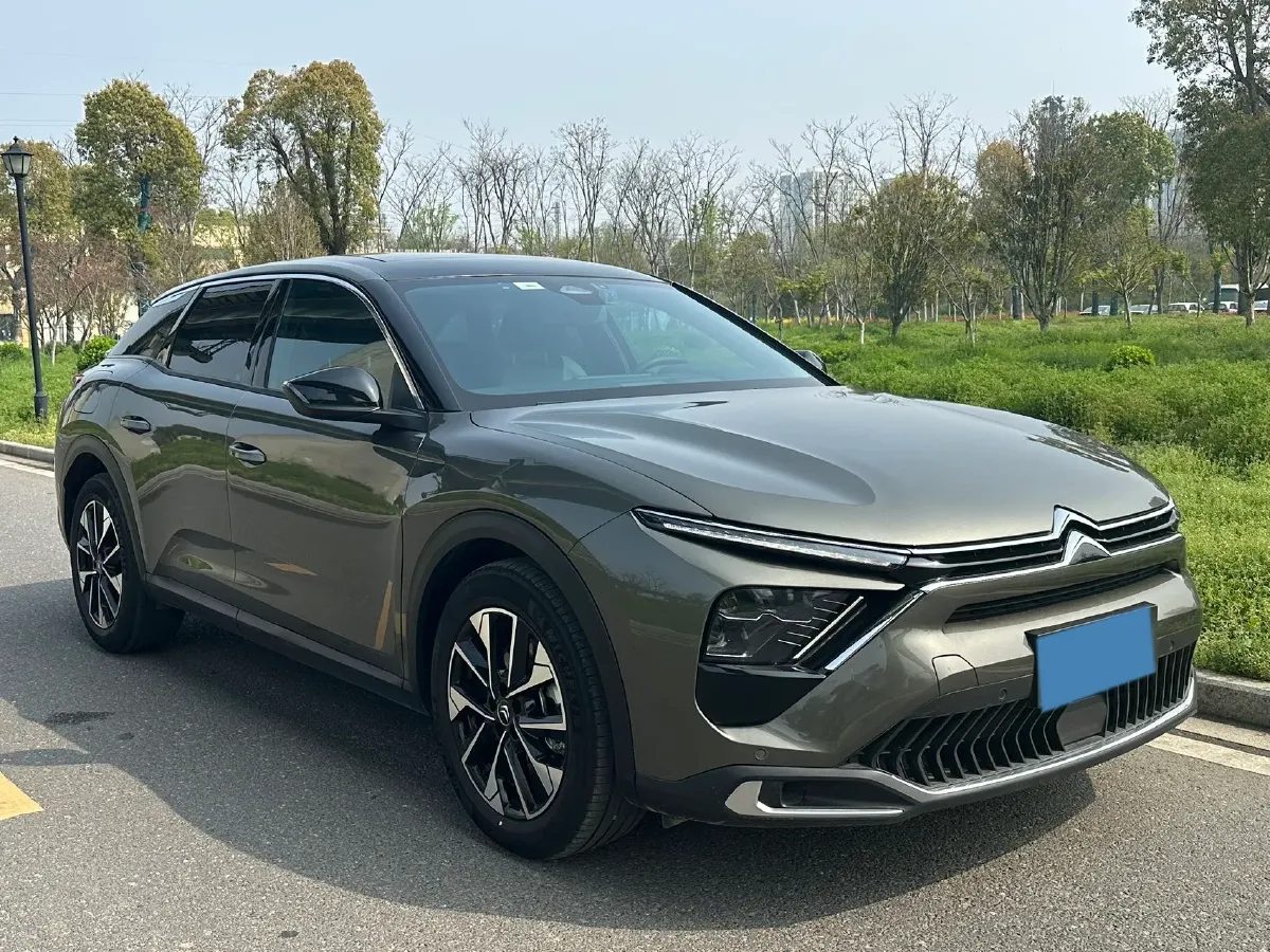 2023 Citroen C5 X 1.6T 175HP L4 8AT,autocango,china used car exporter,china ev exporter,chinese used car exporter,chinese used ev exporter