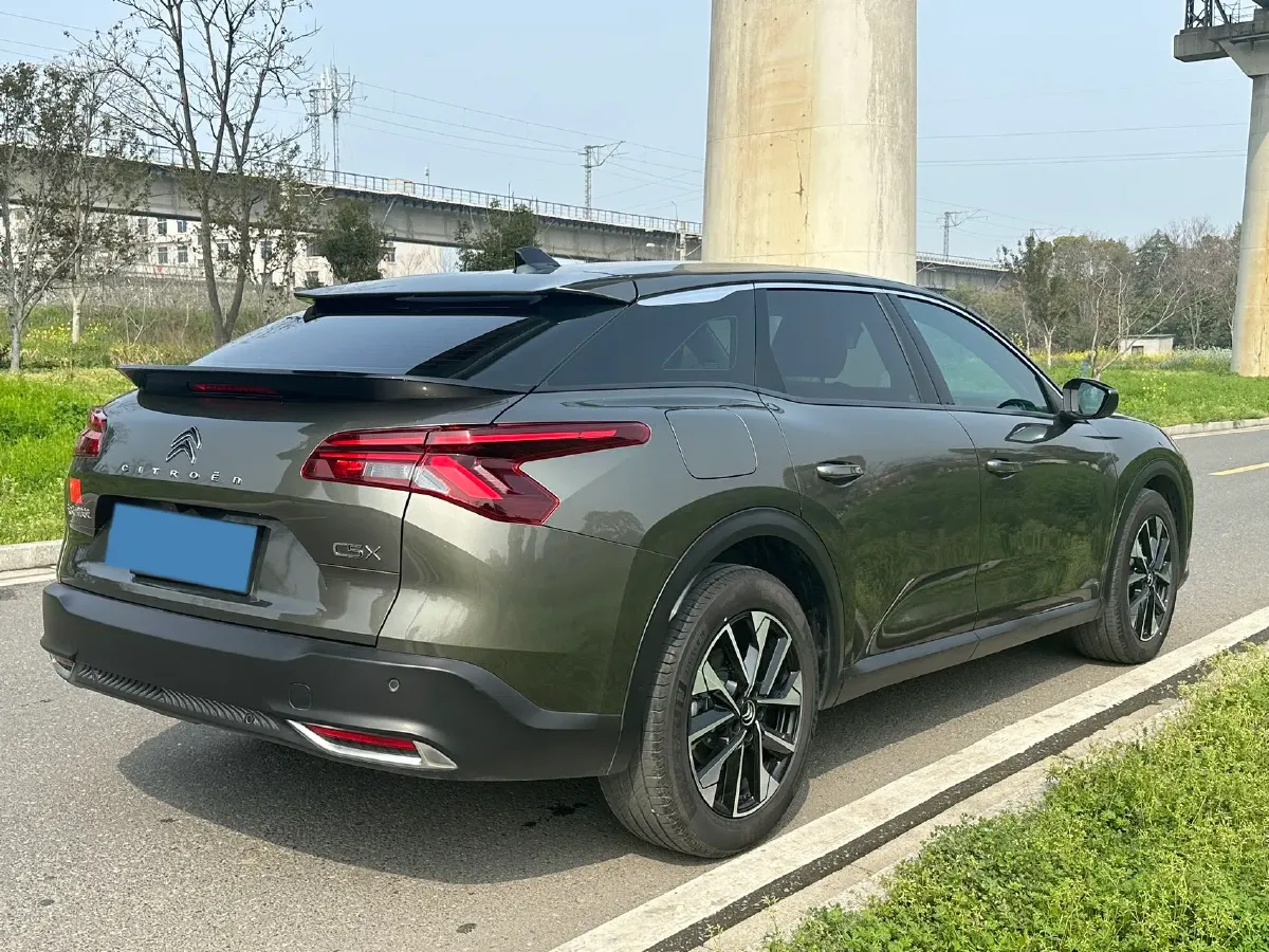 2023 Citroen C5 X 1.6T 175HP L4 8AT,autocango,china used car exporter,china ev exporter,chinese used car exporter,chinese used ev exporter