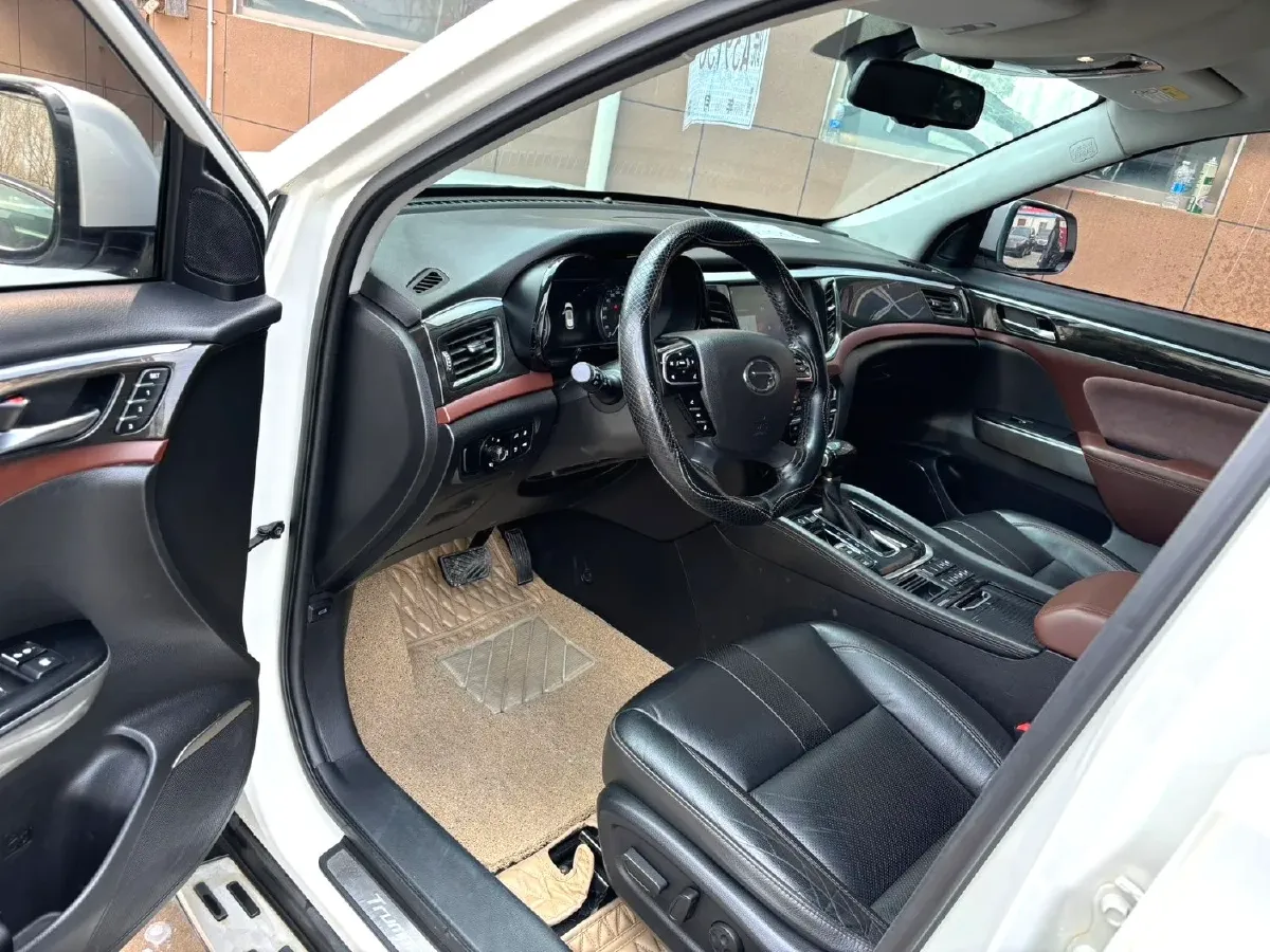 2017 GAC Trumpchi GS8 2.0T 201HP L4 6AT,autocango,china used car exporter,china ev exporter,chinese used car exporter,chinese used ev exporter