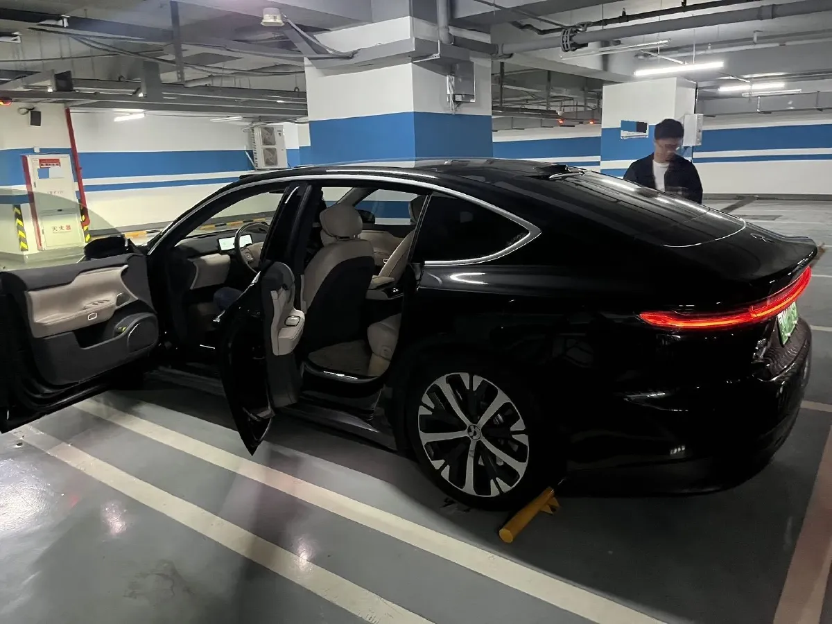 2021 Volkswagen ID.6 Crozz BEV 84.8KWH,autocango,china used car exporter,china ev exporter,chinese used car exporter,chinese used ev exporter