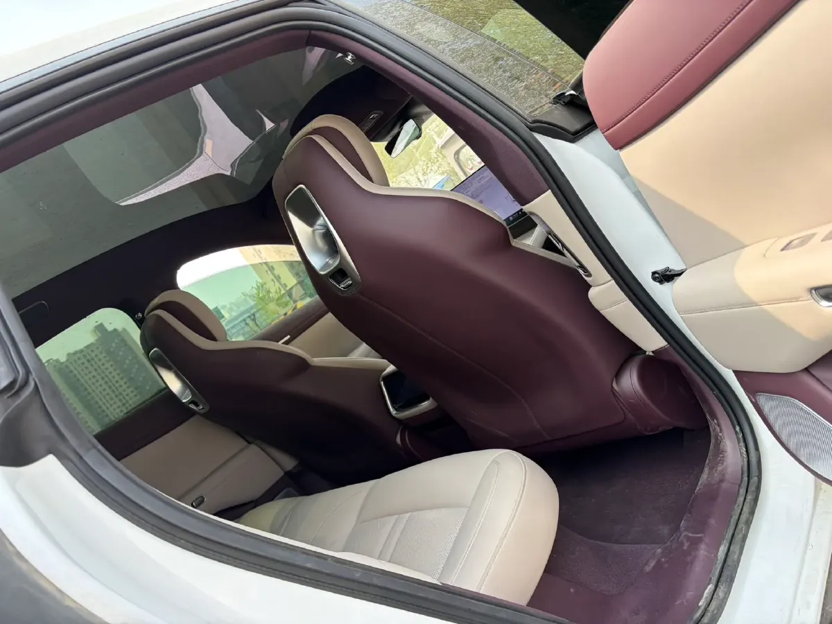 2025 MI YU7 BEV 96.3KWH,autocango,china used car exporter,china ev exporter,chinese used car exporter,chinese used ev exporter