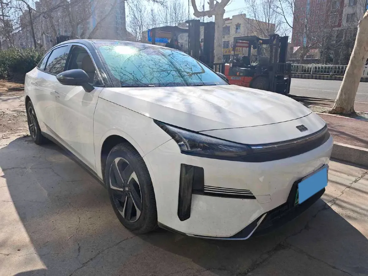 2023 Geely Galaxy L6 1.5T 163HP L4 3DHT PHEV,autocango,china used car exporter,china ev exporter,chinese used car exporter,chinese used ev exporter