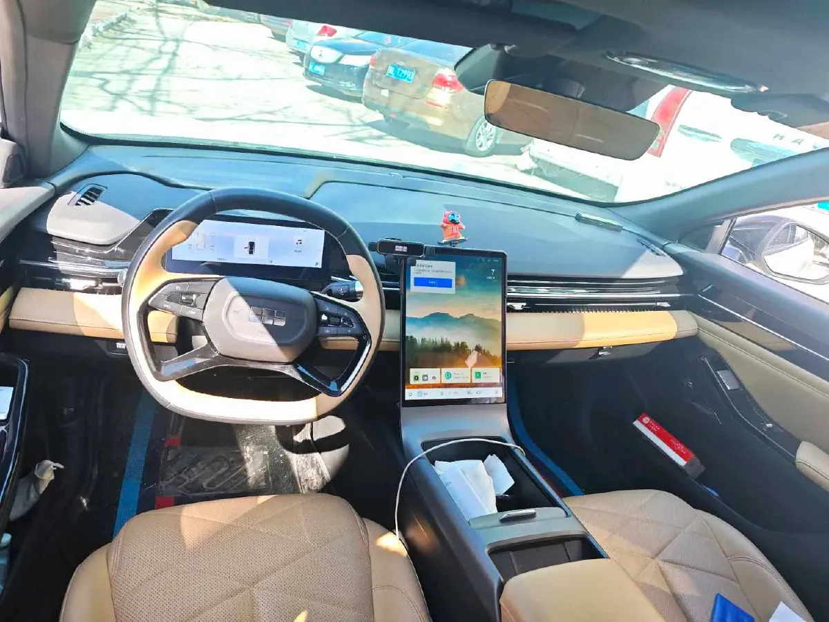 2023 Geely Galaxy L6 1.5T 163HP L4 3DHT PHEV,autocango,china used car exporter,china ev exporter,chinese used car exporter,chinese used ev exporter