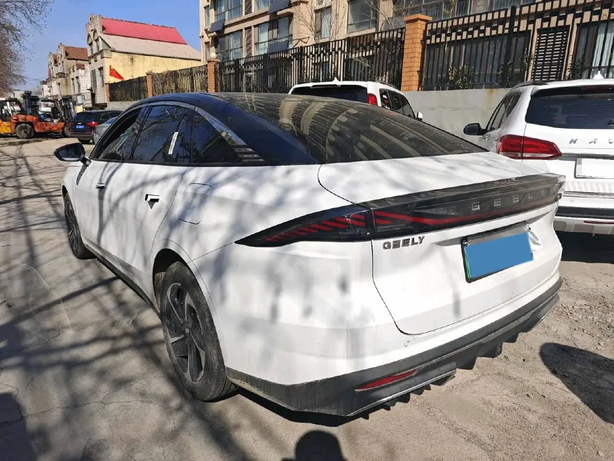 2023 Geely Galaxy L6 1.5T 163HP L4 3DHT PHEV,autocango,china used car exporter,china ev exporter,chinese used car exporter,chinese used ev exporter
