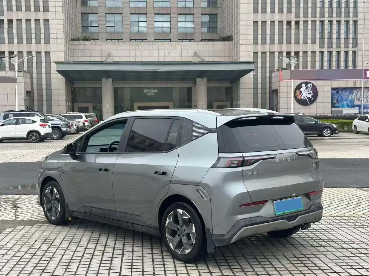 2022 Geely Okavango 1.8T 184HP L4 7DCT,autocango,china used car exporter,china ev exporter,chinese used car exporter,chinese used ev exporter