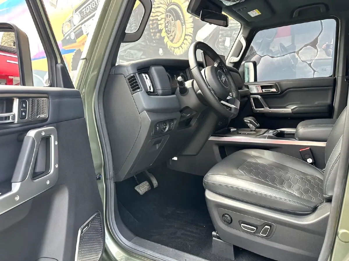 2024 212 212 T01 2.0T 252HP L4 8AT,autocango,china used car exporter,china ev exporter,chinese used car exporter,chinese used ev exporter