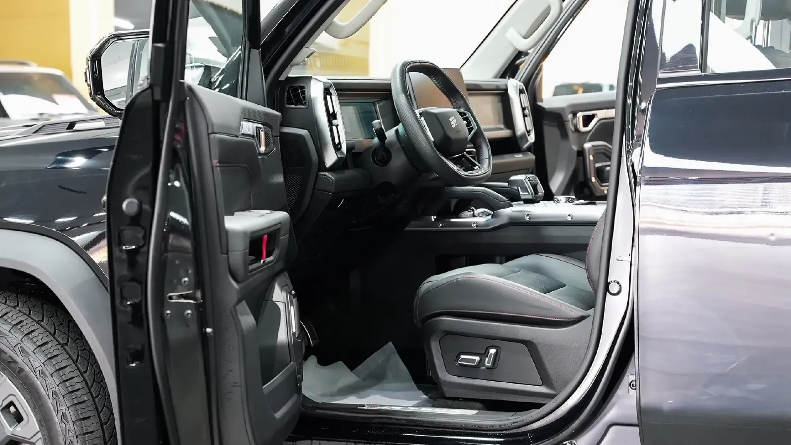 2024 Jetour ShanHai TravellerC-DM 1.5T 156HP L4 3DHT PHEV 43.24KWH,autocango,china used car exporter,china ev exporter,chinese used car exporter,chinese used ev exporter