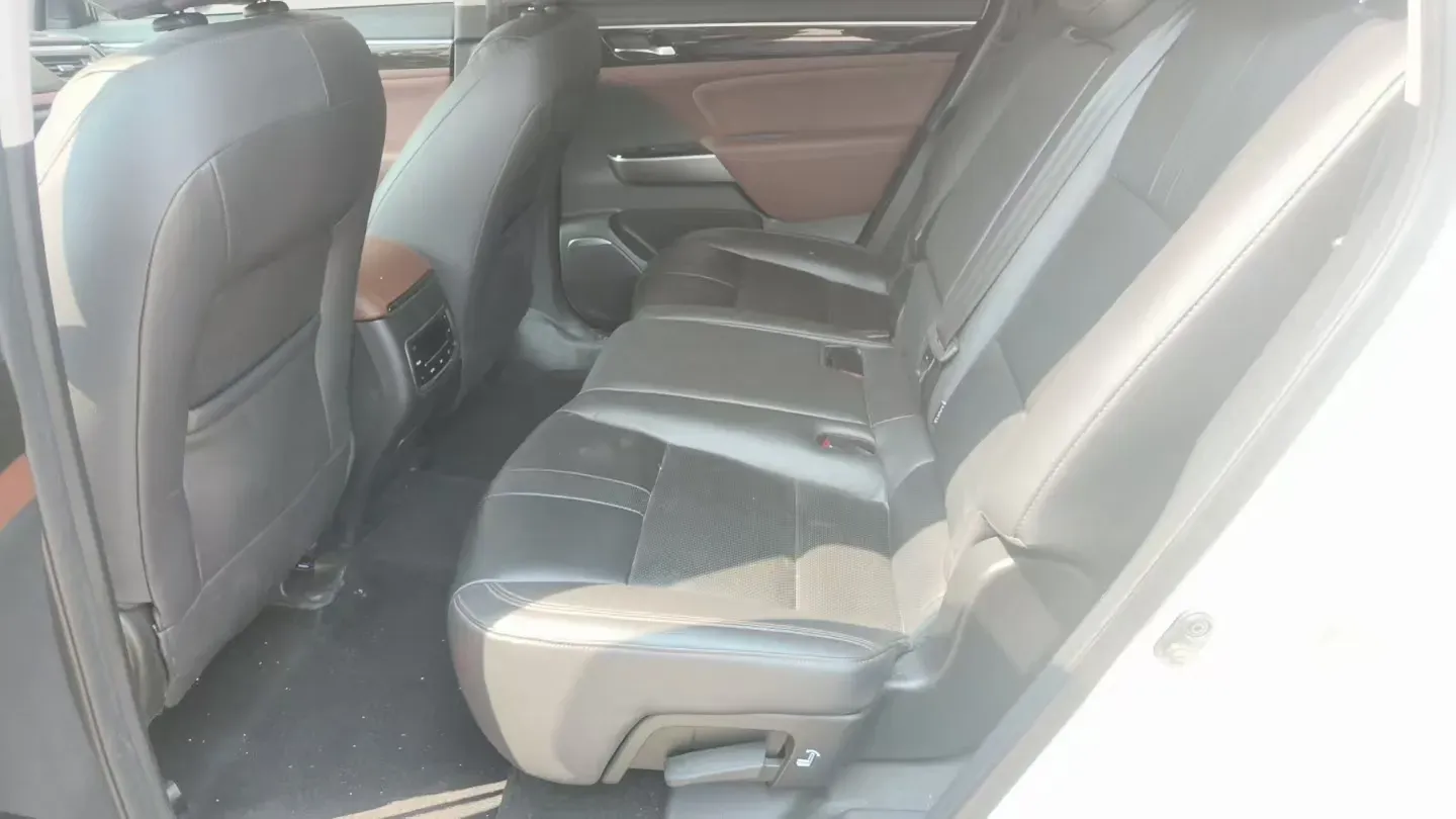 2017 GAC Trumpchi GS8 2.0T 201HP L4 6AT,autocango,china used car exporter,china ev exporter,chinese used car exporter,chinese used ev exporter