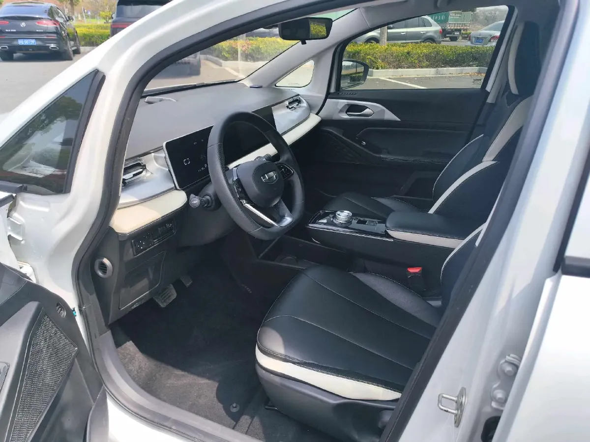 2022 Geometry E BEV 39.4KWH,autocango,china used car exporter,china ev exporter,chinese used car exporter,chinese used ev exporter