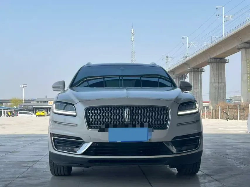 2019 Lincoln Nautilus 2.0T 235HP L4 8AT,autocango,china used car exporter,china ev exporter,chinese used car exporter,chinese used ev exporter