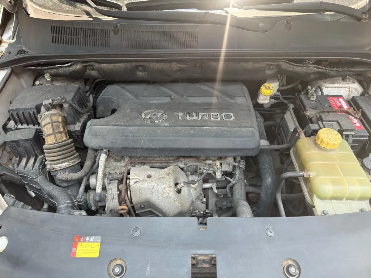 2017 BaoJun 730 1.5T 150HP L4 6MT,autocango,china used car exporter,china ev exporter,chinese used car exporter,chinese used ev exporter