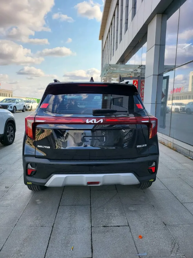 2023 Kia Seltos 1.5L 115HP L4 CVT,autocango,china used car exporter,china ev exporter,chinese used car exporter,chinese used ev exporter