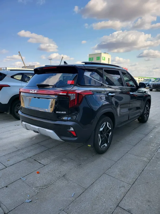 2023 Kia Seltos 1.5L 115HP L4 CVT,autocango,china used car exporter,china ev exporter,chinese used car exporter,chinese used ev exporter