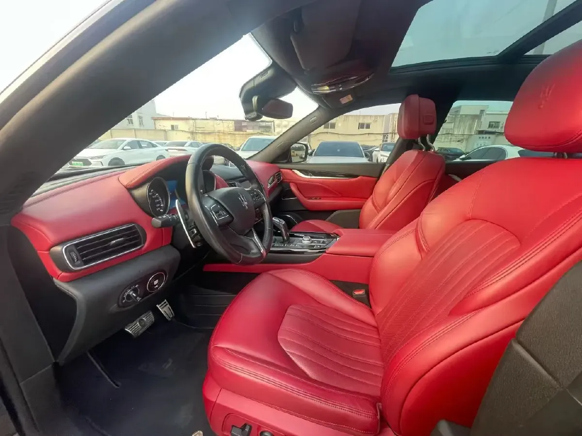 2019 Maserati Levante 3.0T 350HP V6 8AT,autocango,china used car exporter,china ev exporter,chinese used car exporter,chinese used ev exporter