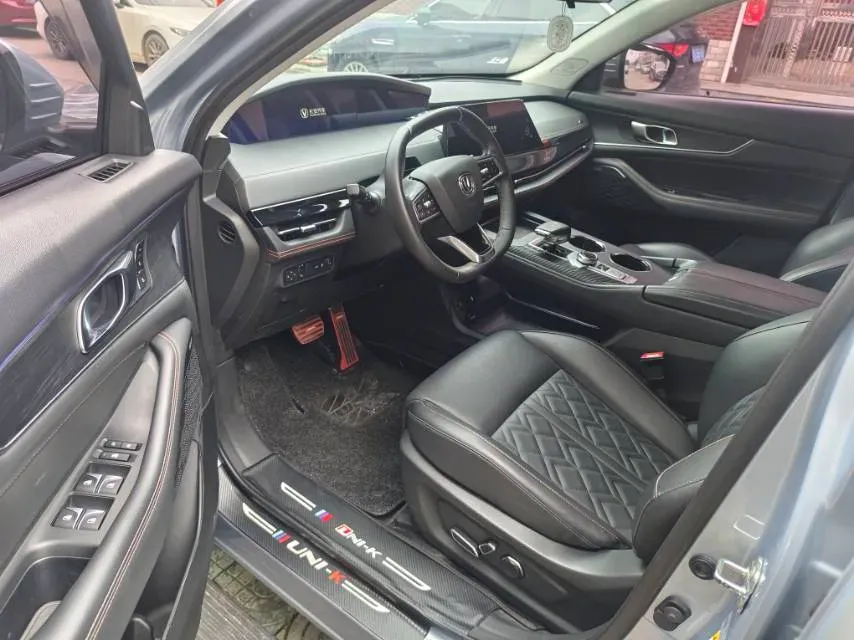 2021 ChangAn UNI-K 2.0T 233HP L4 8AT,autocango,china used car exporter,china ev exporter,chinese used car exporter,chinese used ev exporter