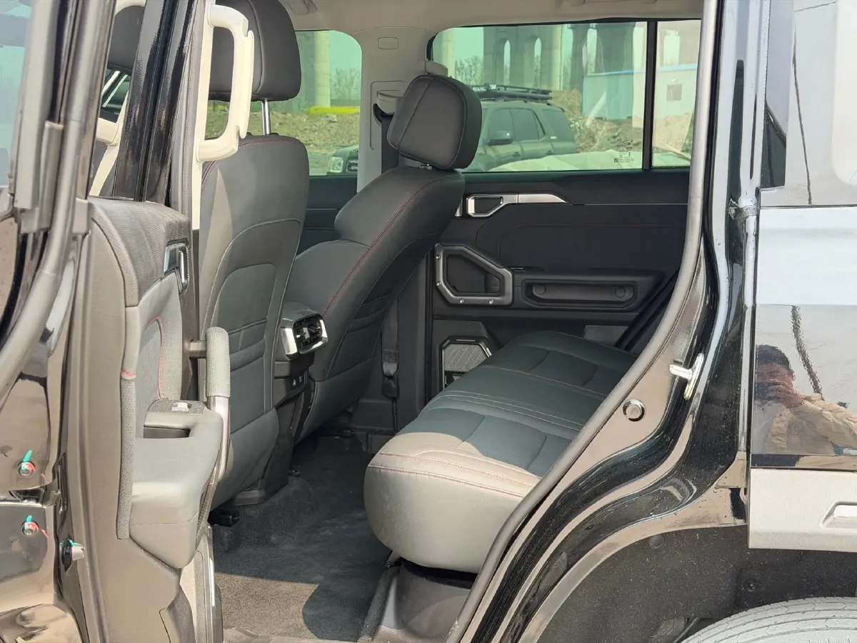 2023 Jetour Traveller 1.5T 184HP L4 7DCT,autocango,china used car exporter,china ev exporter,chinese used car exporter,chinese used ev exporter