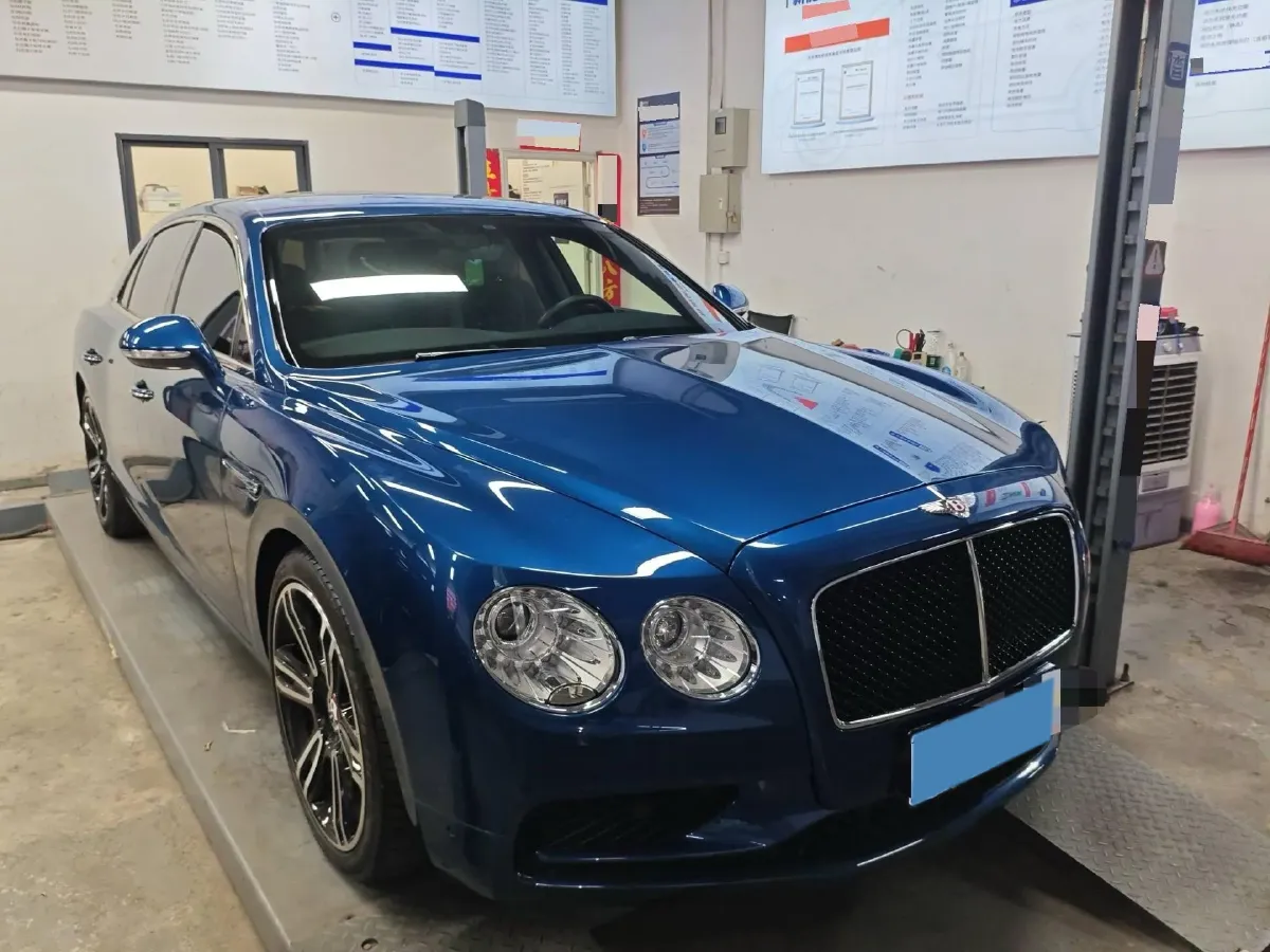 2017 Bentley Flying Spur 4.0T 528HP V8 8AT,autocango,china used car exporter,china ev exporter,chinese used car exporter,chinese used ev exporter