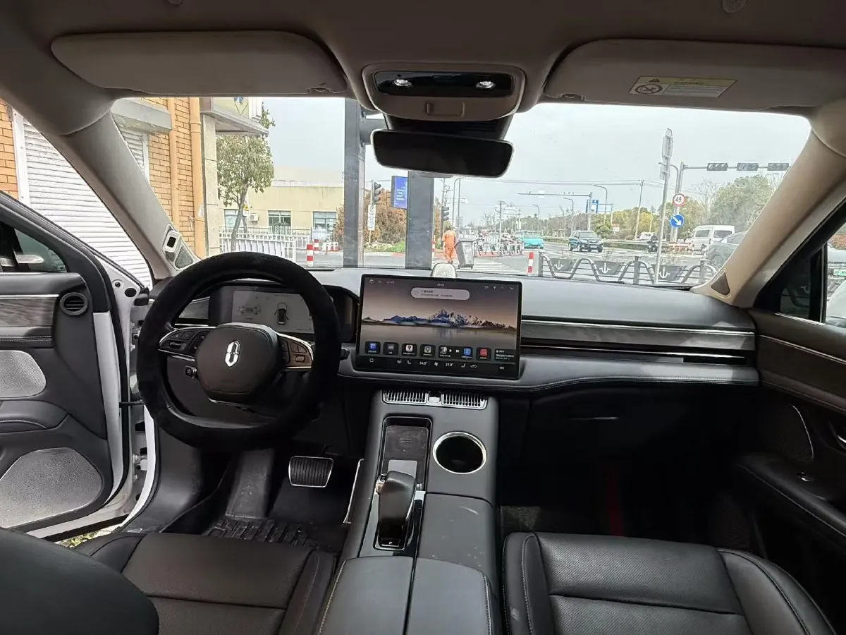 2022 AITO AITO M5 Range Extended 125HP REEV 40KWH,autocango,china used car exporter,china ev exporter,chinese used car exporter,chinese used ev exporter