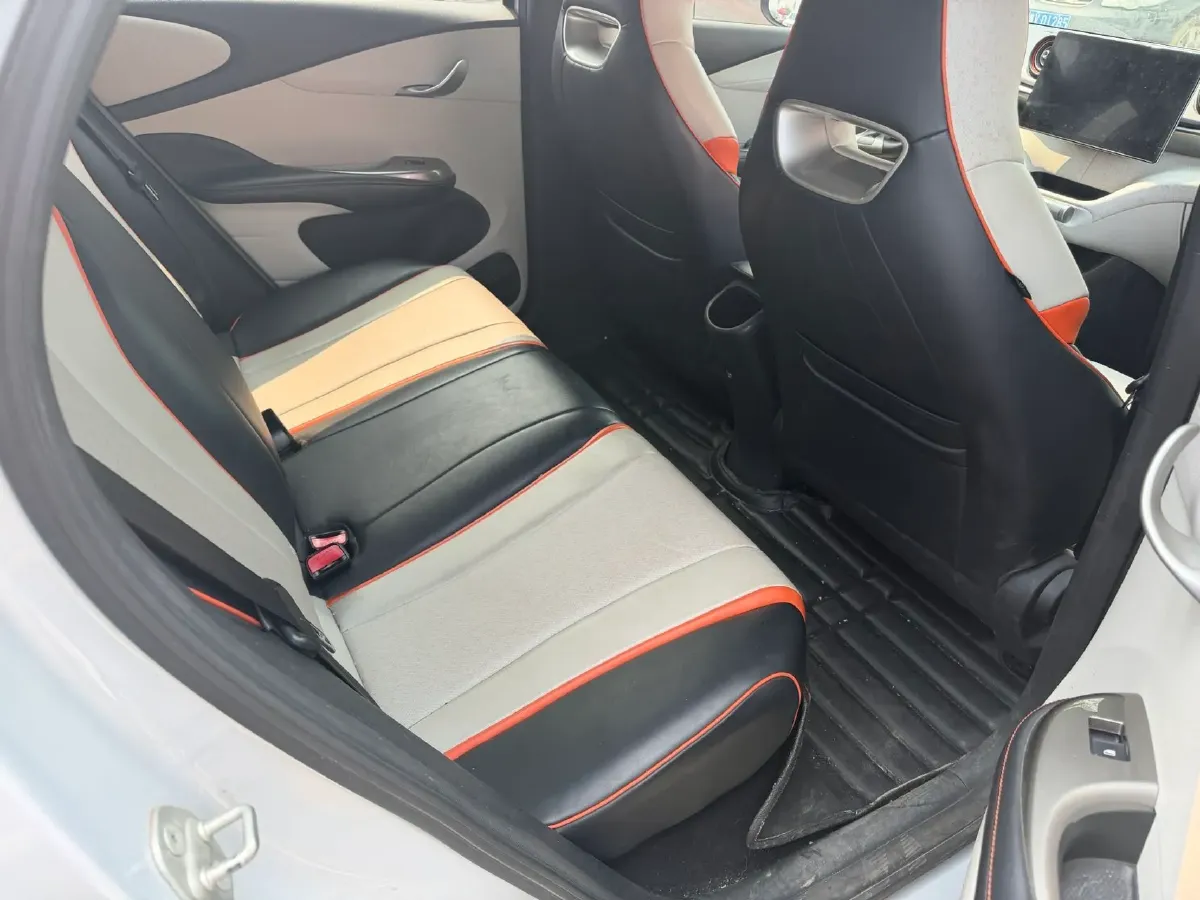 2021 Ford Escort 1.5L 122HP L3 6AT,autocango,china used car exporter,china ev exporter,chinese used car exporter,chinese used ev exporter