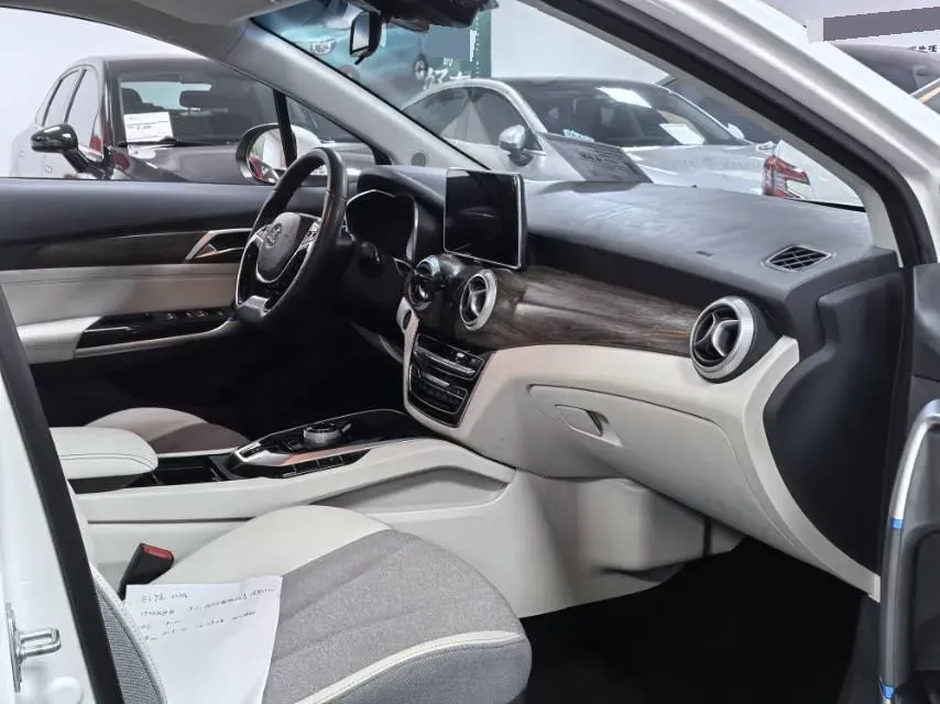 2018 BeiJing Auto EU5 BEV 53.66KWH,autocango,china used car exporter,china ev exporter,chinese used car exporter,chinese used ev exporter