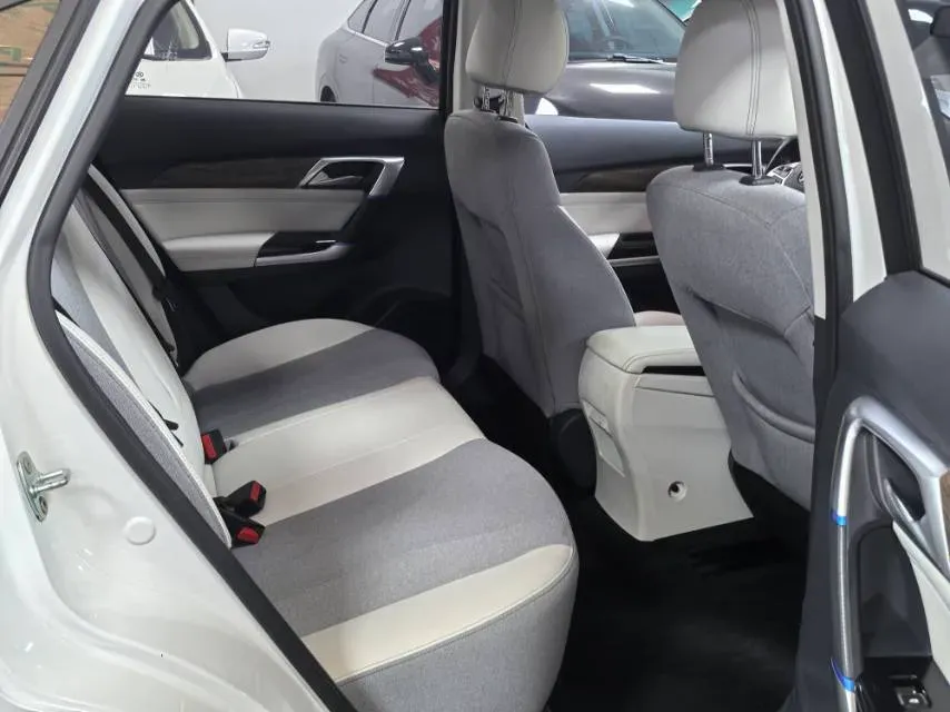 2018 BeiJing Auto EU5 BEV 53.66KWH,autocango,china used car exporter,china ev exporter,chinese used car exporter,chinese used ev exporter