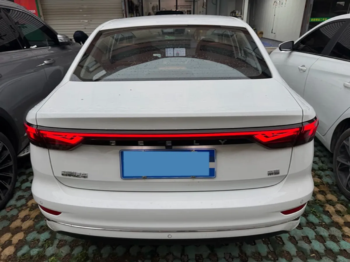 2025 Geely Emgrand 1.5L 127HP L4 CVT,autocango,china used car exporter,china ev exporter,chinese used car exporter,chinese used ev exporter