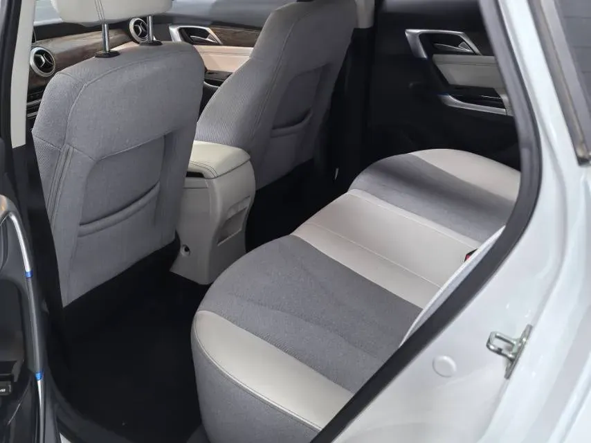 2018 BeiJing Auto EU5 BEV 53.66KWH,autocango,china used car exporter,china ev exporter,chinese used car exporter,chinese used ev exporter