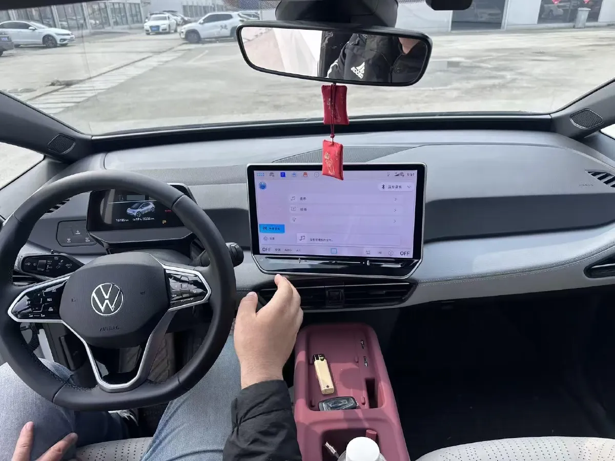 2025 Volkswagen ID.3 BEV 52.8KWH,autocango,china used car exporter,china ev exporter,chinese used car exporter,chinese used ev exporter