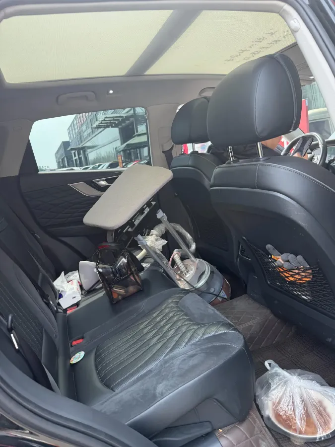 2022 HongQi HS5 2.0T 224HP L4 6AT,autocango,china used car exporter,china ev exporter,chinese used car exporter,chinese used ev exporter