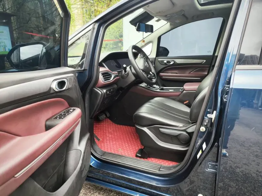 2021 GAC Trumpchi M6 1.5T 169HP L4 7DCT,autocango,china used car exporter,china ev exporter,chinese used car exporter,chinese used ev exporter