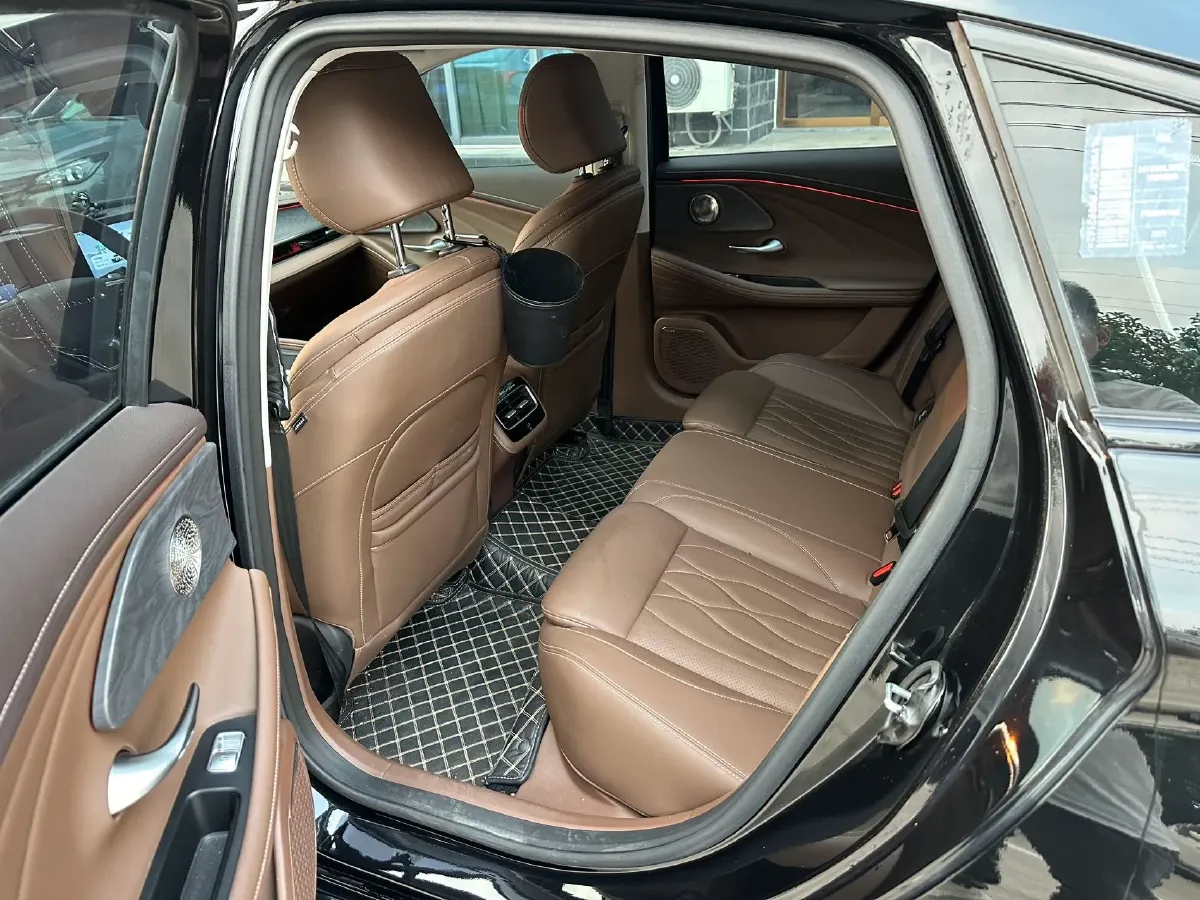 2024 Chery Arrizo 8 2.0T 254HP L4 7DCT,autocango,china used car exporter,china ev exporter,chinese used car exporter,chinese used ev exporter