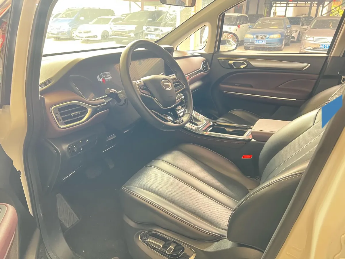 2023 GAC Trumpchi M6 1.5T 177HP L4 7DCT,autocango,china used car exporter,china ev exporter,chinese used car exporter,chinese used ev exporter