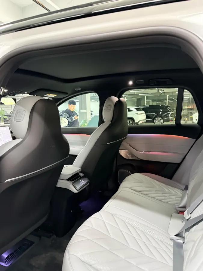 2025 Ford TransitT8 2.3T 174HP L4 8AT,autocango,china used car exporter,china ev exporter,chinese used car exporter,chinese used ev exporter