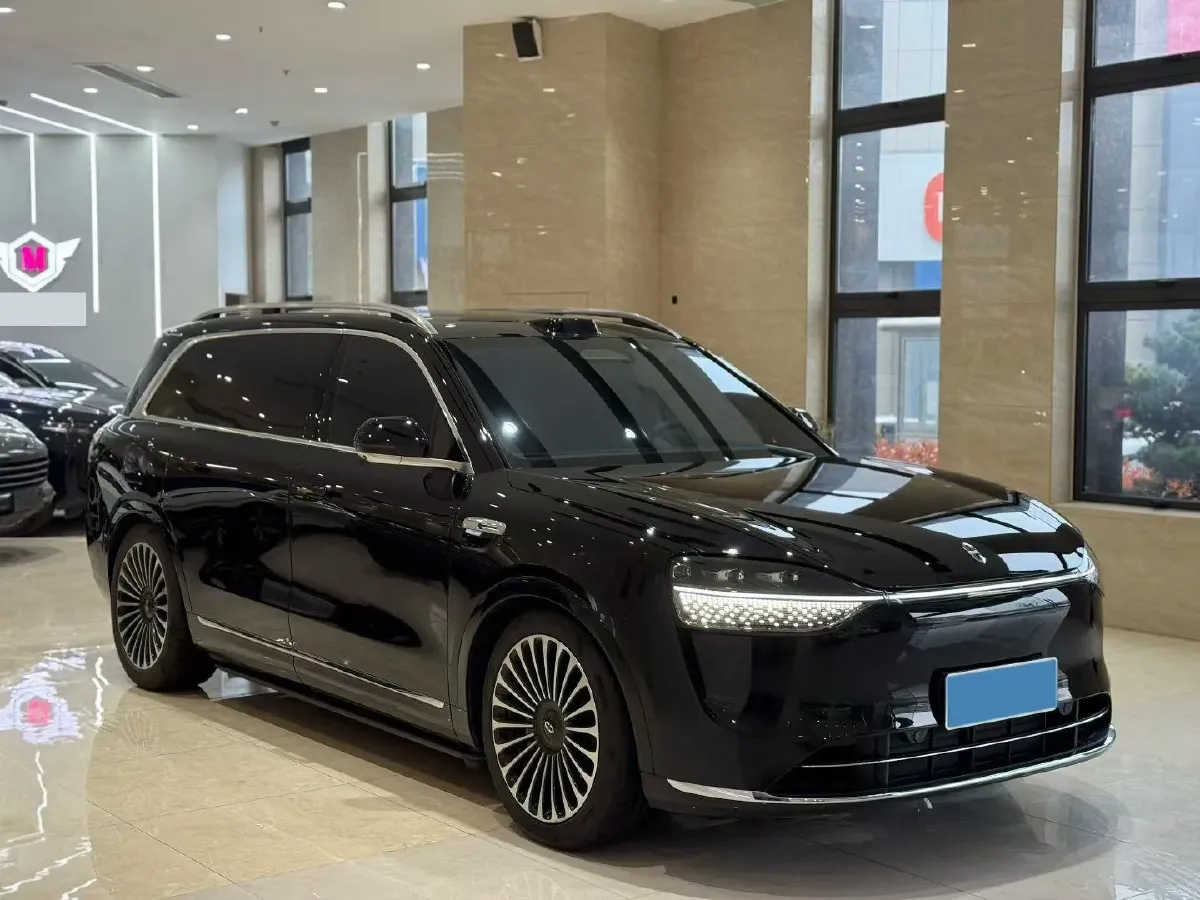 2025 AITO AITO M9 REEV 160HP REEV 52KWH,autocango,china used car exporter,china ev exporter,chinese used car exporter,chinese used ev exporter