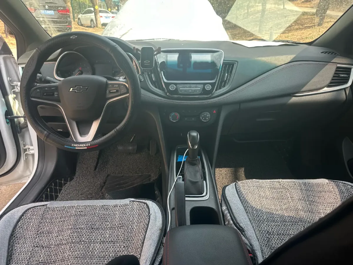 2022 Chevrolet Monza 1.3T 163HP L3 6AT,autocango,china used car exporter,china ev exporter,chinese used car exporter,chinese used ev exporter