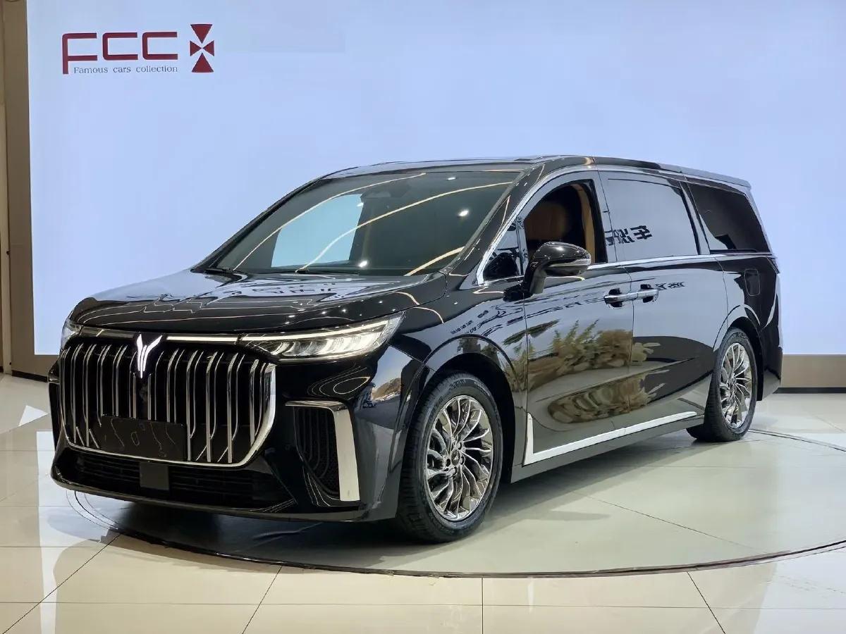 2022 Voyah Dream 1.5T 136HP L4 PHEV 25.57KWH,autocango,china used car exporter,china ev exporter,chinese used car exporter,chinese used ev exporter